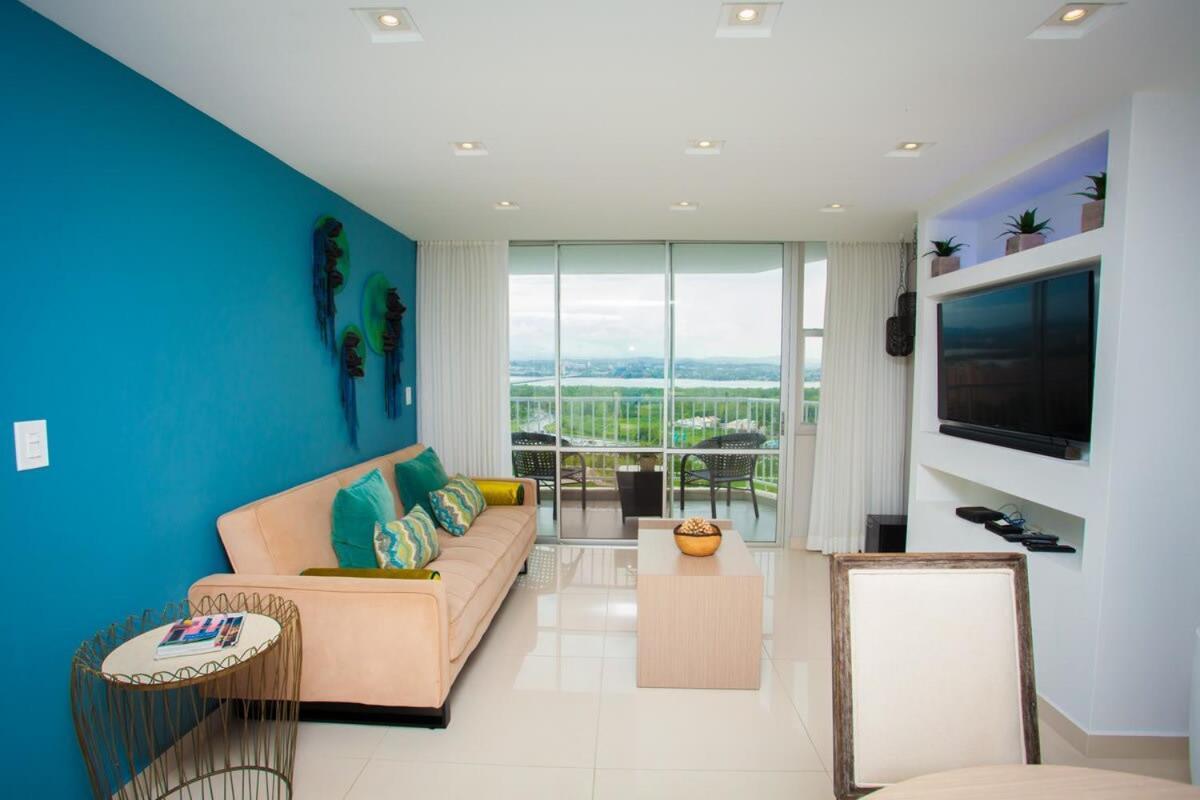 2Br Gem Ocean Front Building Isla Verde Beach サンジョアン エクステリア 写真