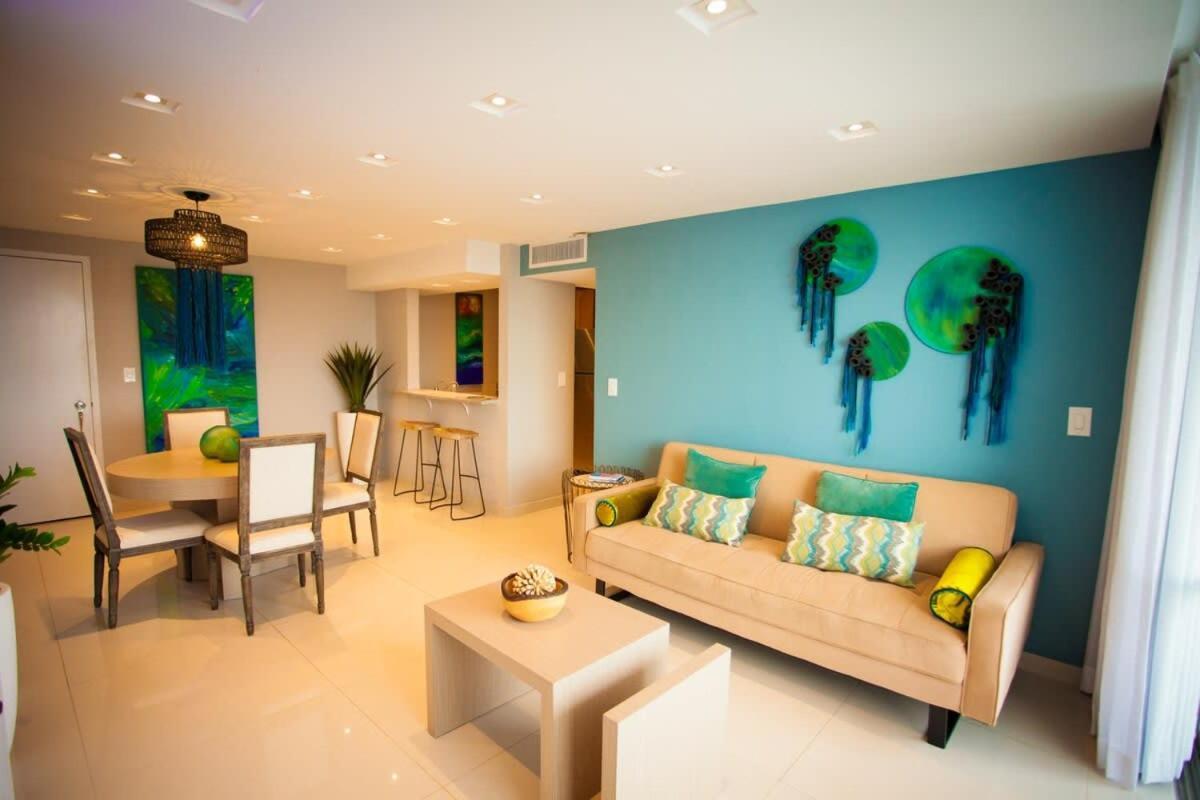 2Br Gem Ocean Front Building Isla Verde Beach サンジョアン エクステリア 写真