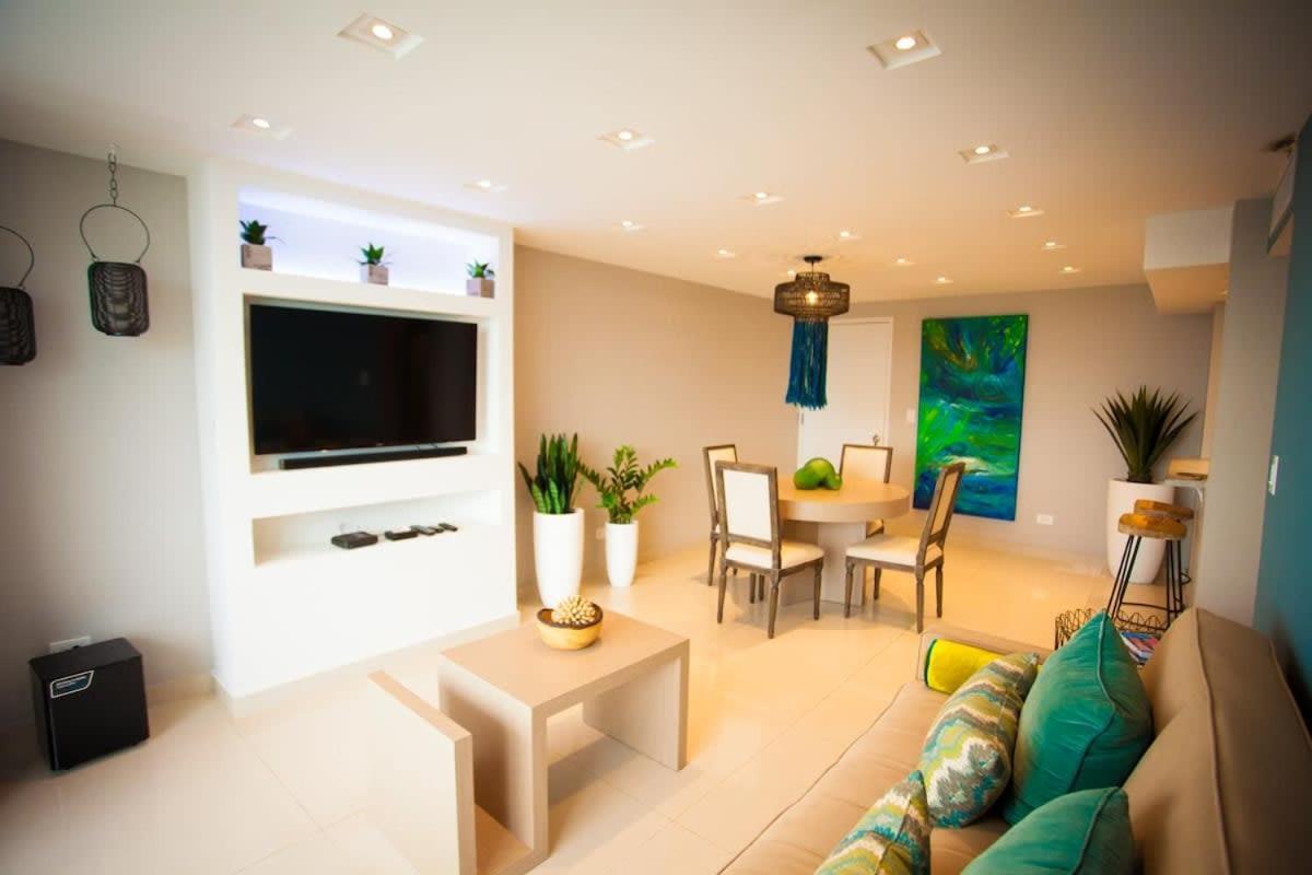 2Br Gem Ocean Front Building Isla Verde Beach サンジョアン エクステリア 写真