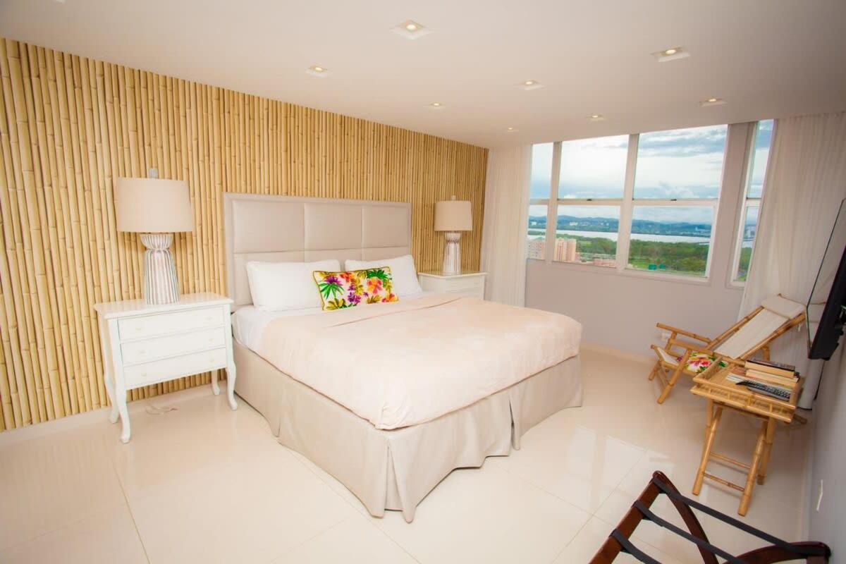 2Br Gem Ocean Front Building Isla Verde Beach サンジョアン エクステリア 写真