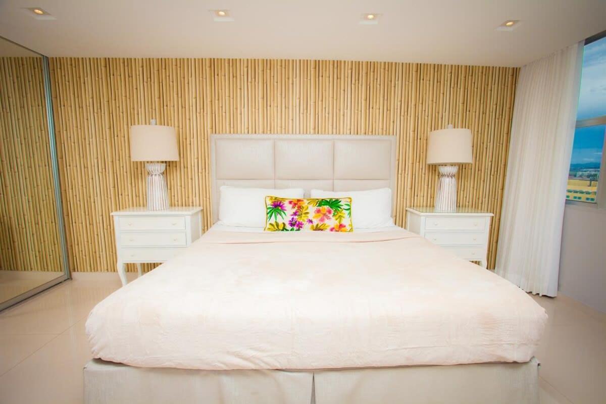 2Br Gem Ocean Front Building Isla Verde Beach サンジョアン エクステリア 写真